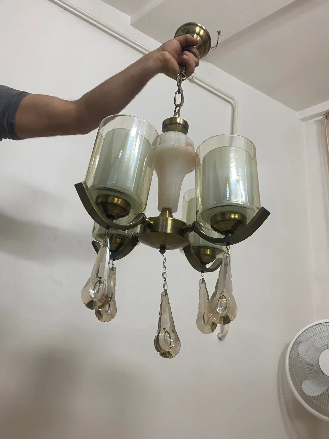 لوستر ۴شاخه|لوستر و چراغ آویز|لاهیجان, لیالستان|دیوار