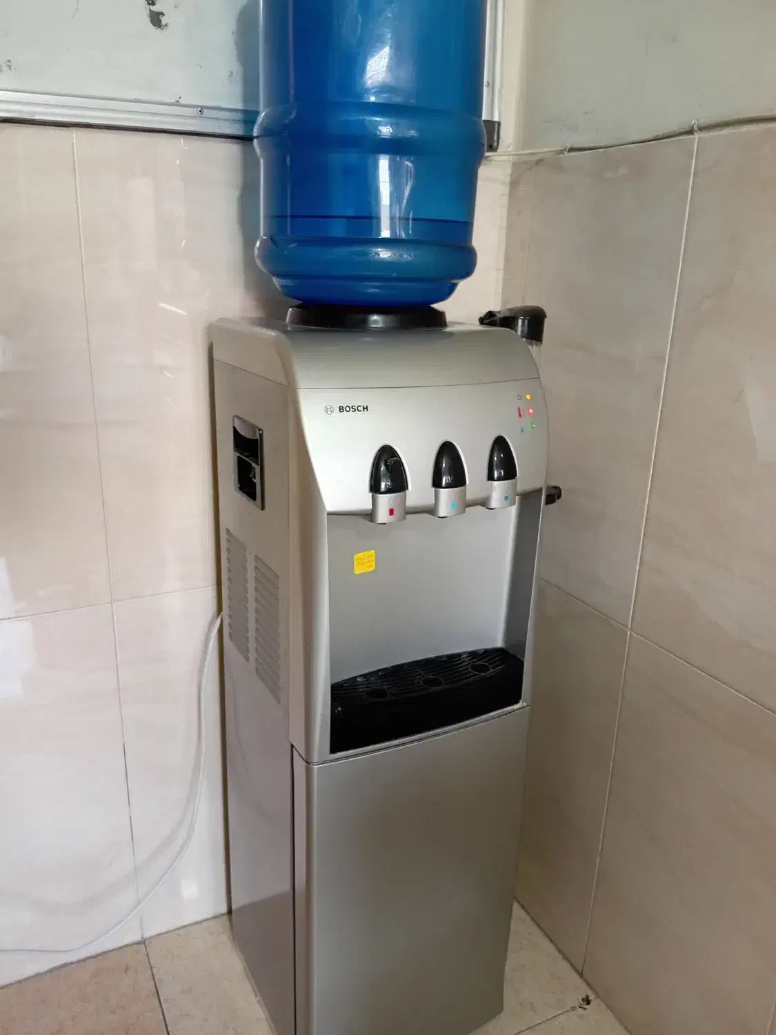 آبسردکن|آبسردکن و تصفیه آب|تهران, فلسطین (میدان انقلاب)|دیوار