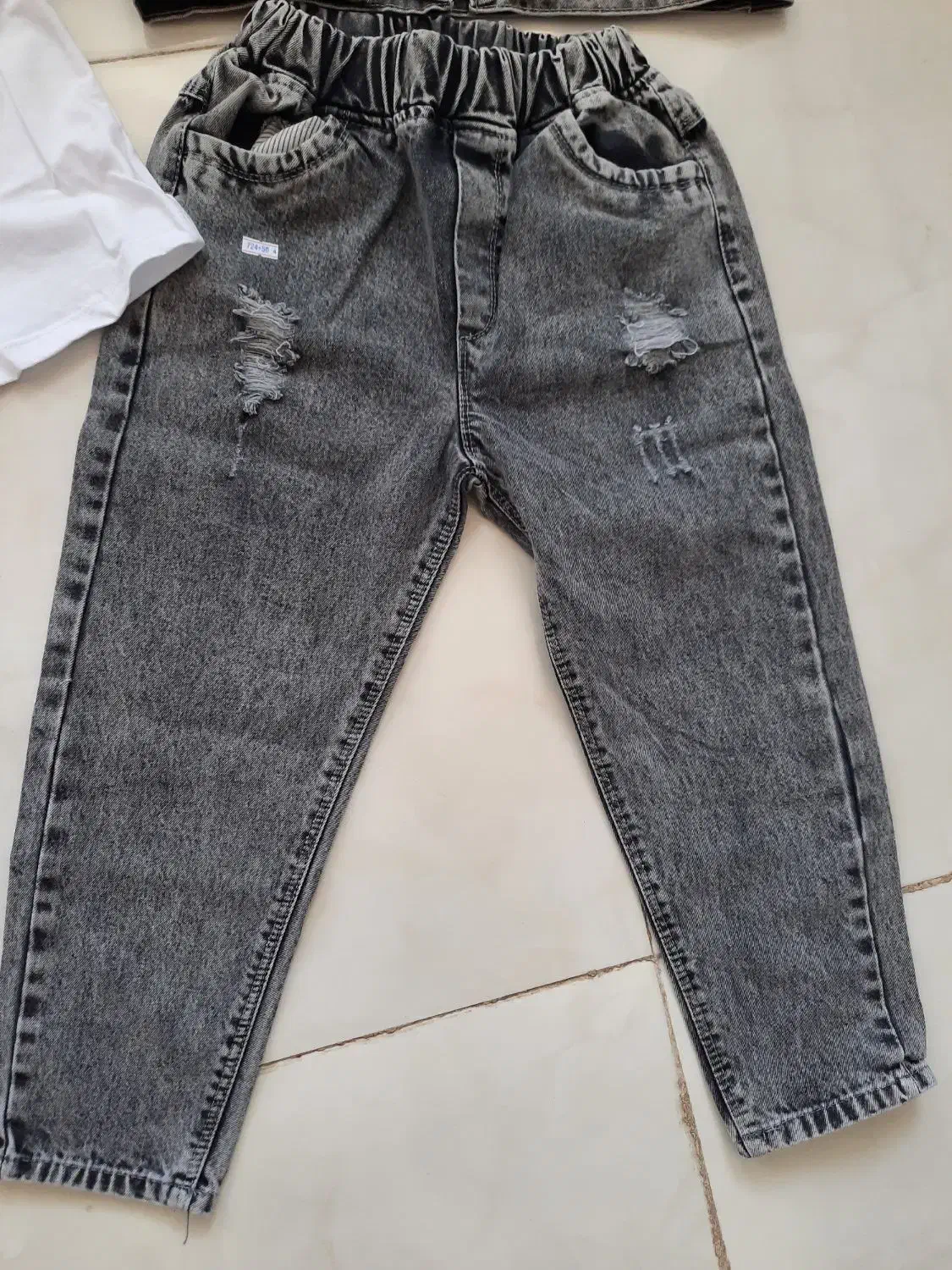 ست ۳ تیکه ذغالی|کفش و لباس بچه|بومهن, |دیوار