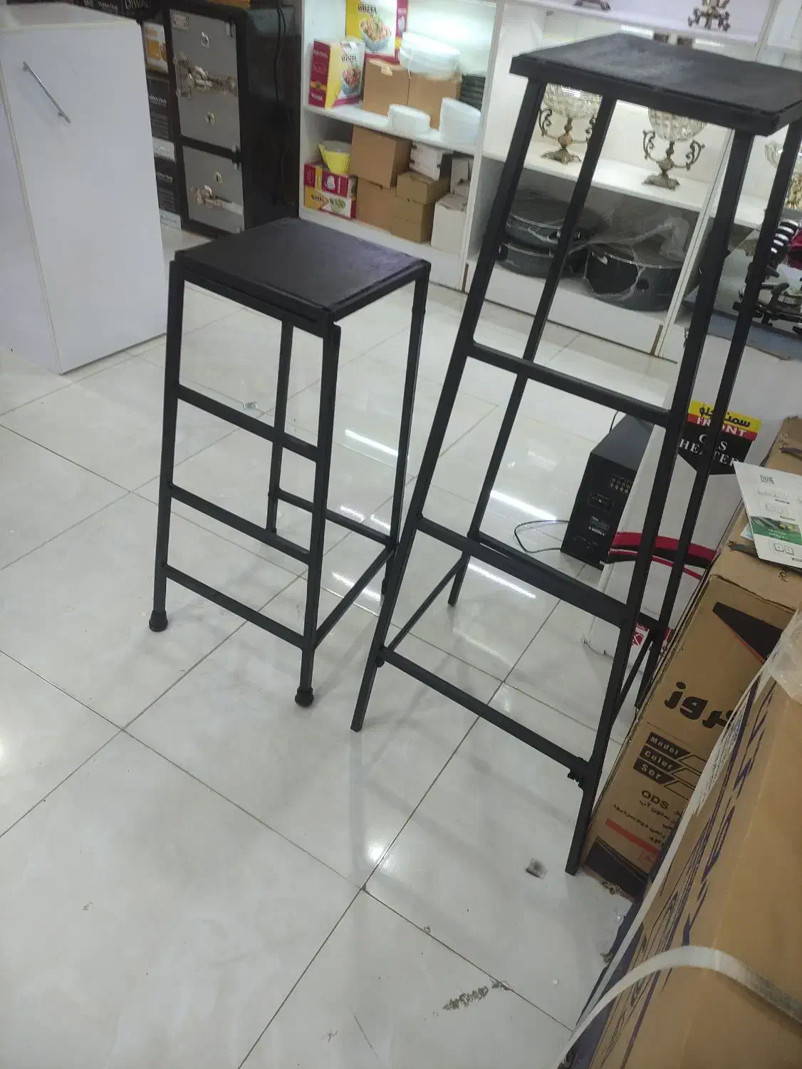 چهار پایه فلزی ۲عدد|صندلی و نیمکت|پارسآباد, |دیوار