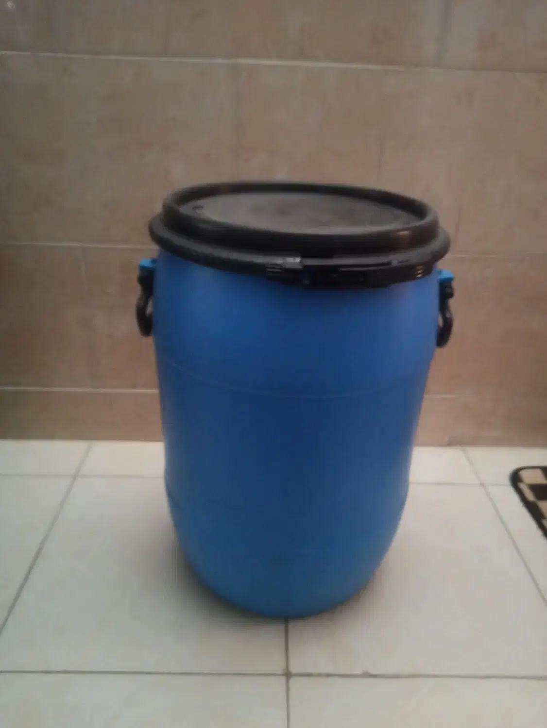 دو عدد دبه درب دار و لوازم منزل و اشپزخانه|سایر لوازم برقی|شهرضا, |دیوار