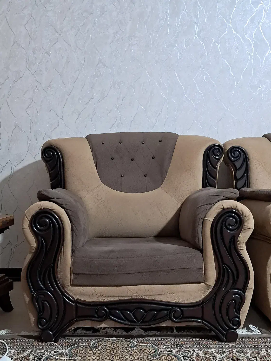 مبل|مبلمان خانگی و میز عسلی|صدرا-فارس, فاز ۲|دیوار