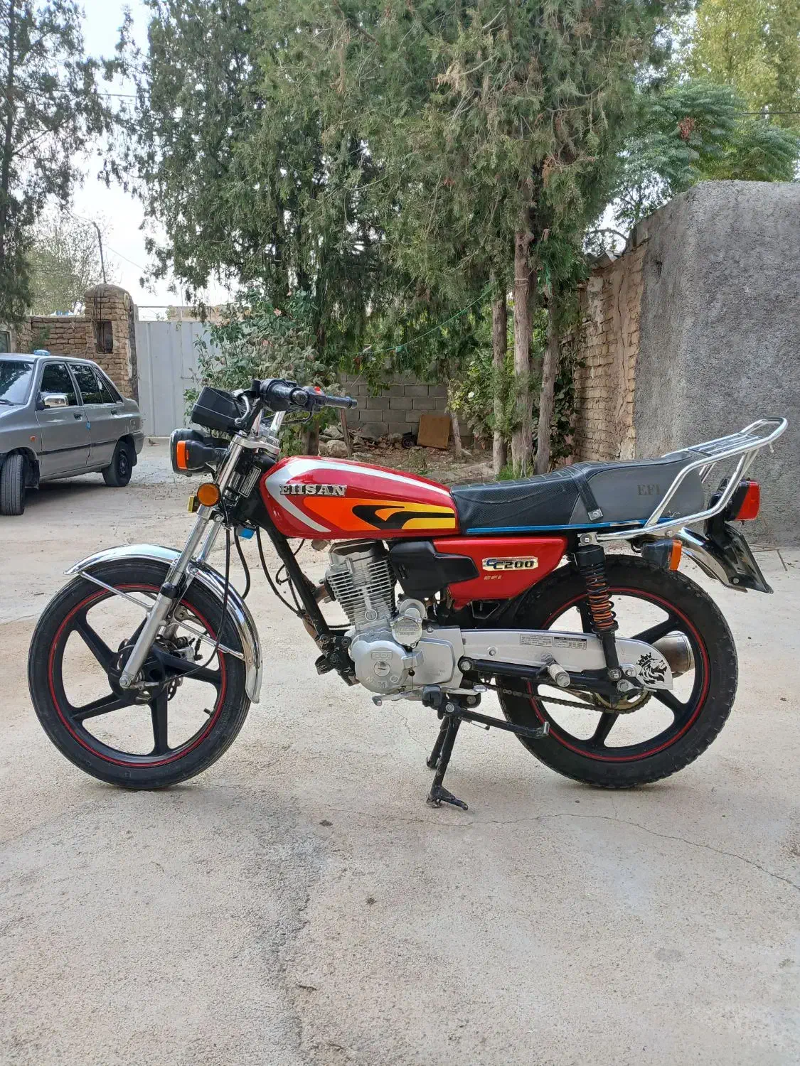 احسان تیزپر نیکتاز۴۰۲|موتورسیکلت|آشخانه, |دیوار