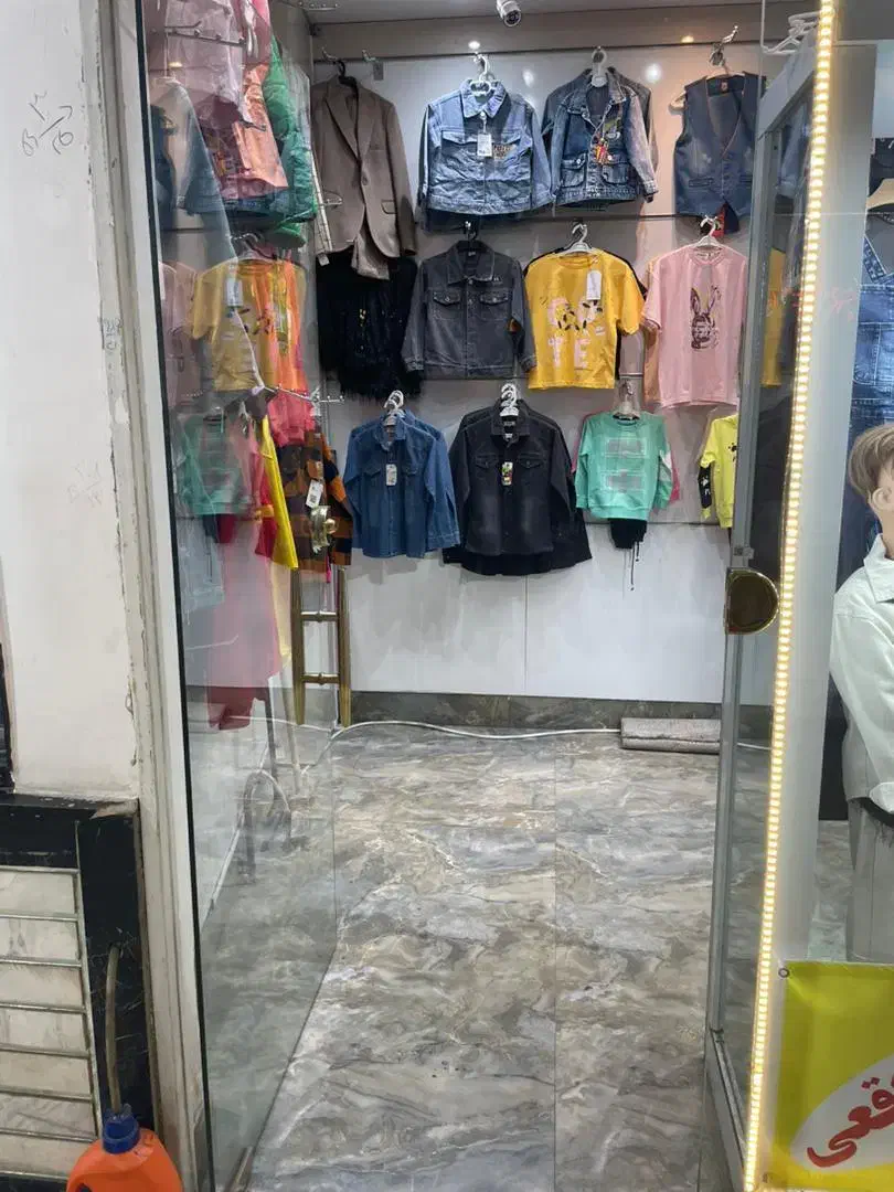 ویترین مغازه|فروشگاه و مغازه|مرند, |دیوار