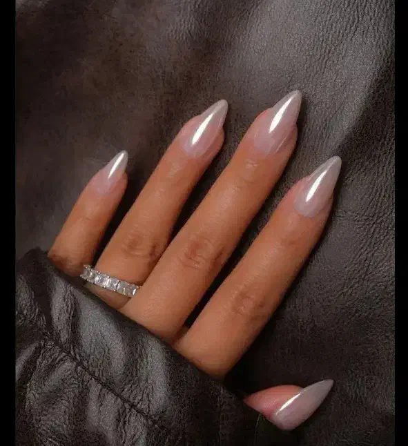 خدمات تخصصی ناخن با بهترین مواد|خدمات آرایشگری و زیبایی|بم, |دیوار