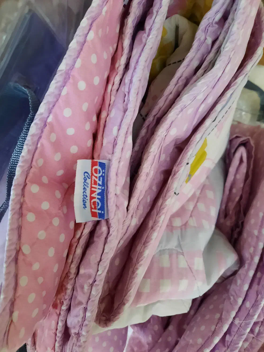 ست کامل پتو دختر بچه و یه عدد گلبافت دخترانه|اسباب و اثاث بچه|شیراز, فرهنگ شهر|دیوار