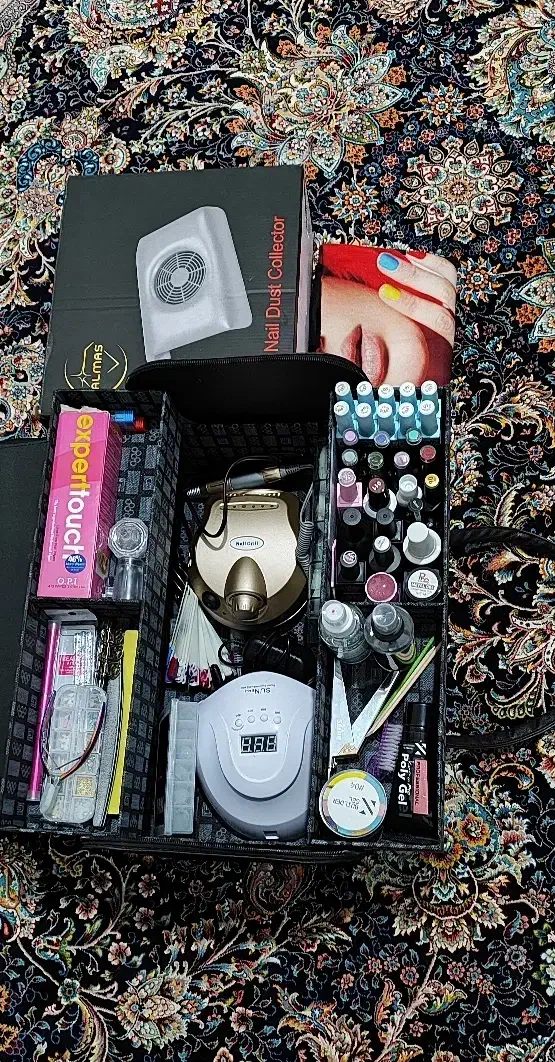 وسایل کاشت ناخون|آرایشگاه و سالن‌های زیبایی|نقده, |دیوار