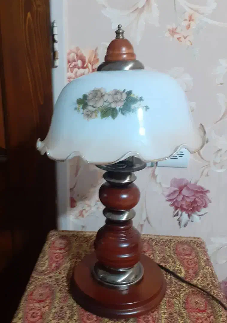 آباژور آنتیک قدیمی|چراغ خواب و آباژور|کرج, شهرک فهمیده|دیوار