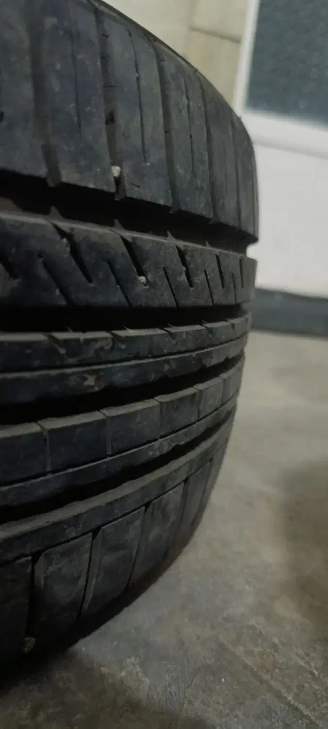 لاستیک سایز۱۷/۴۰/۲۰۵|قطعات یدکی و لوازم جانبی|مشهد, فاطمیه|دیوار