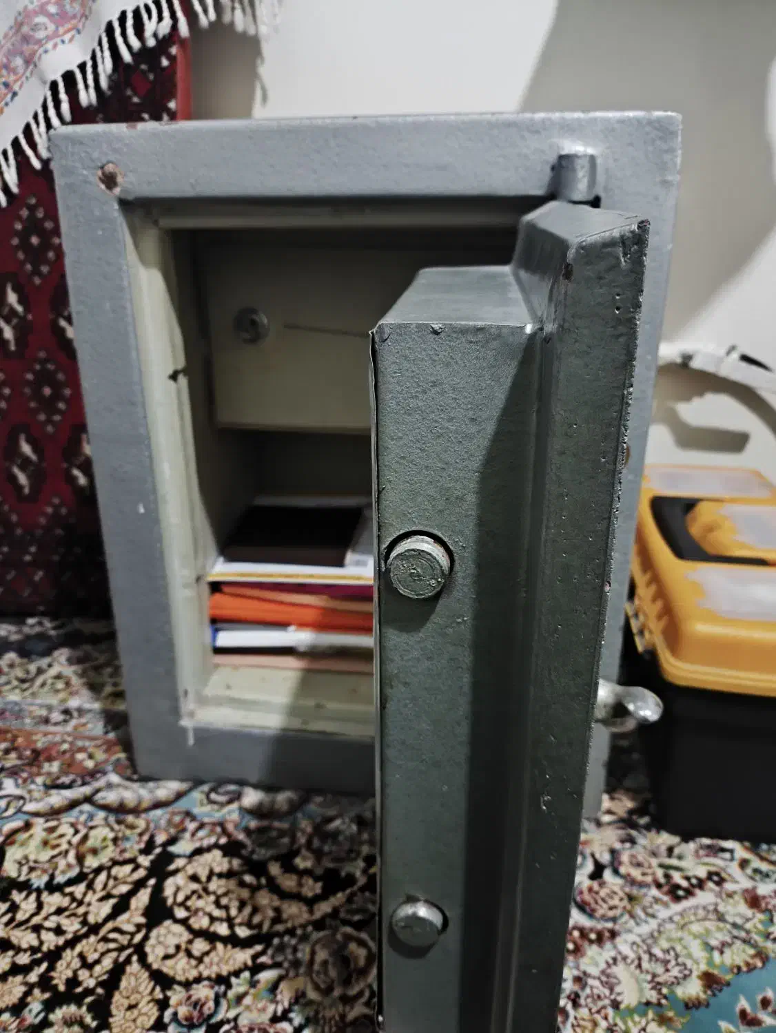 گاو صندوق نسوز|ابزارآلات|تهران, آهنگ|دیوار