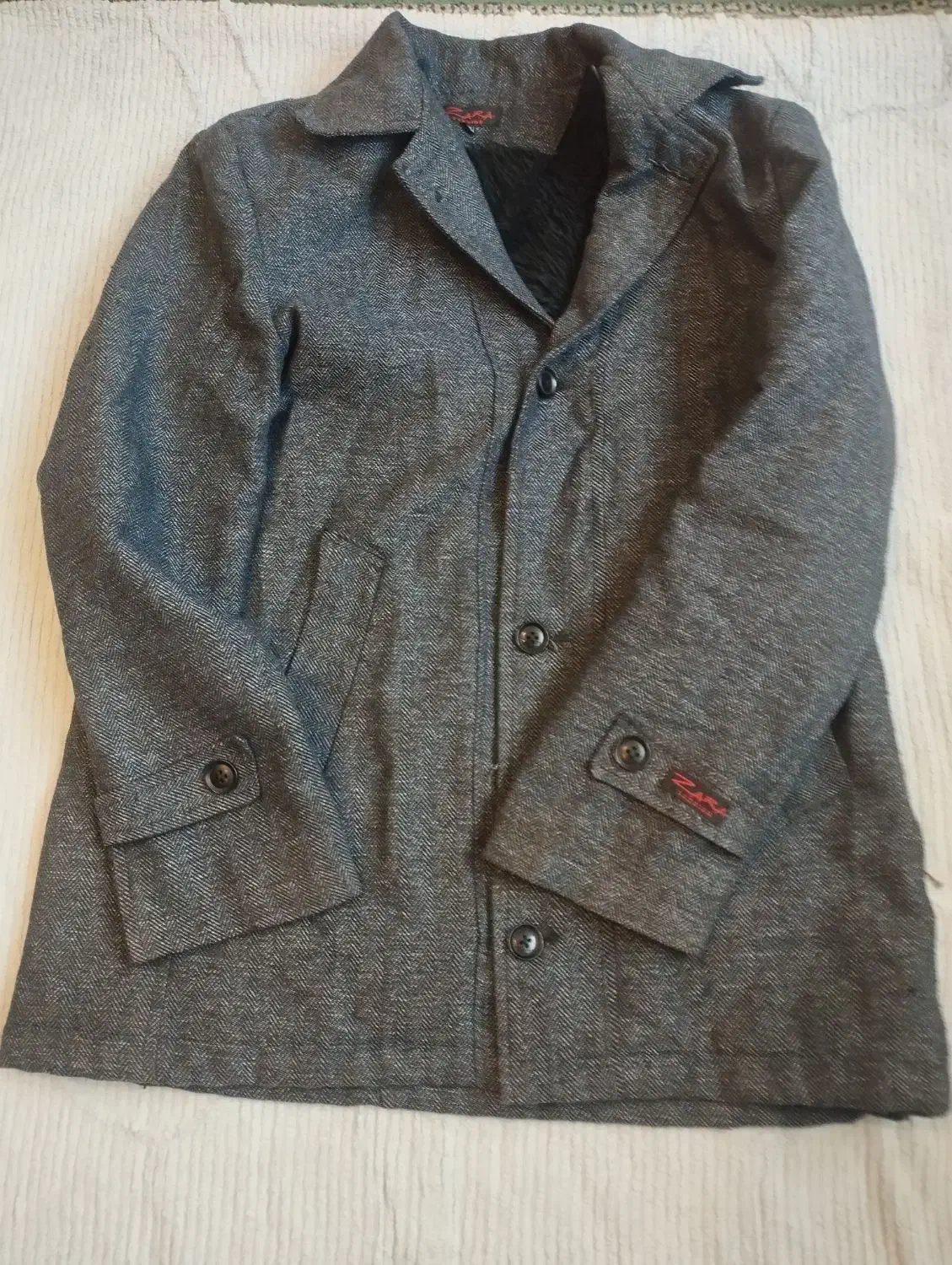 تعدادی کاپشن|لباس|کرمان, |دیوار