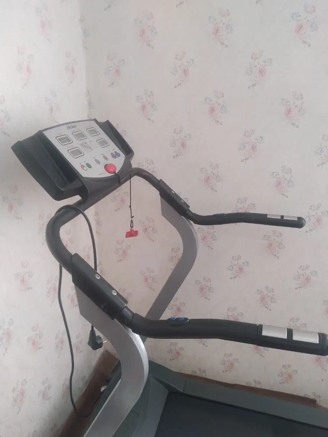 تردمیل|تجهیزات ورزشی|خوی, |دیوار