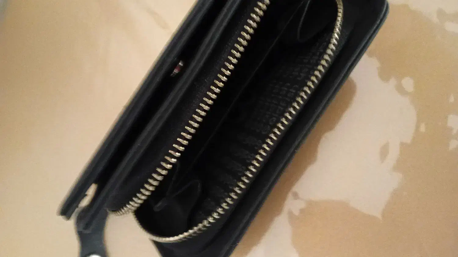 کیف پول|کیف، کفش، کمربند|نهاوند, |دیوار