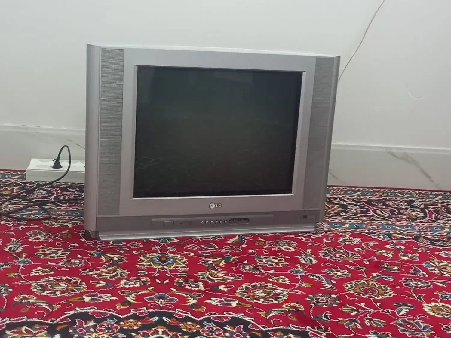 تلویزیون|تلویزیون و پروژکتور|قم, وادی السلام|دیوار