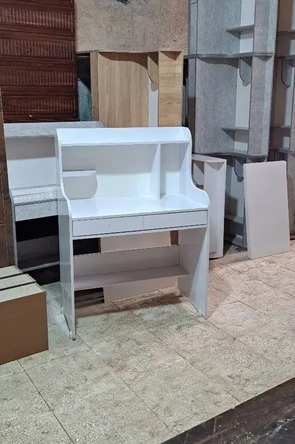 میز تحریر طرح پیانو|میز تحریر و کامپیوتر|مشهد, شایه|دیوار