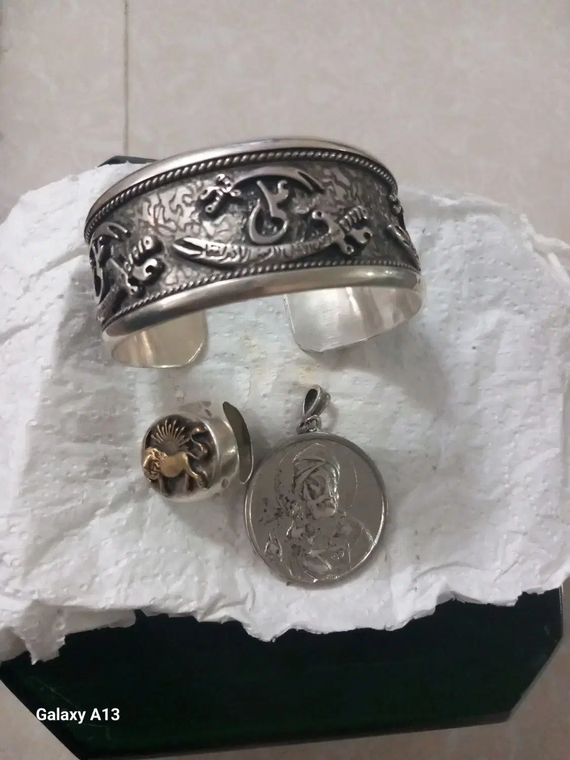 دستبند انگشتر شمایل فروشی|جواهرات|قم, آزادگان|دیوار