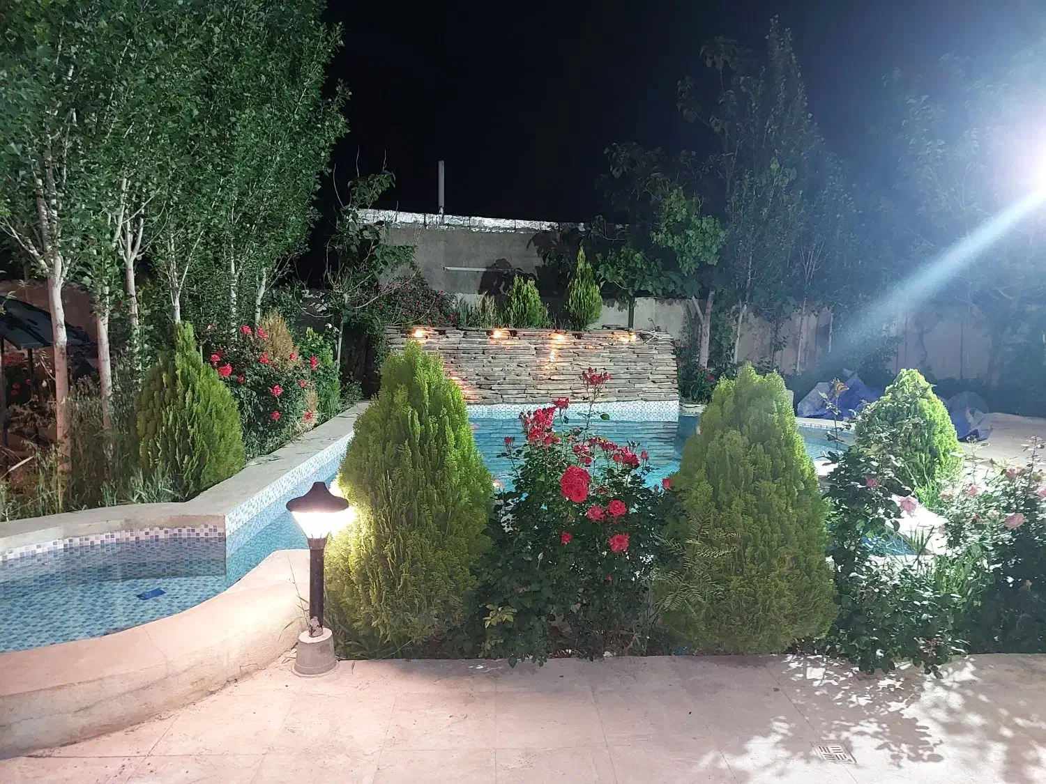 اجاره خونه باغ ویلا به صورت ساعتی و روزانه|اجارهٔ کوتاه‌مدت ویلا و باغ|شیراز, محمودآباد|دیوار