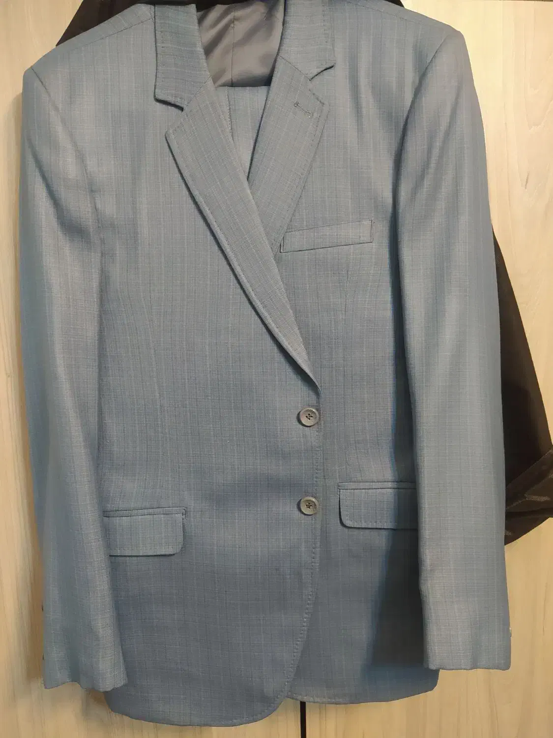 لباس نو|لباس|نیشابور, شهرک ولیعصر|دیوار