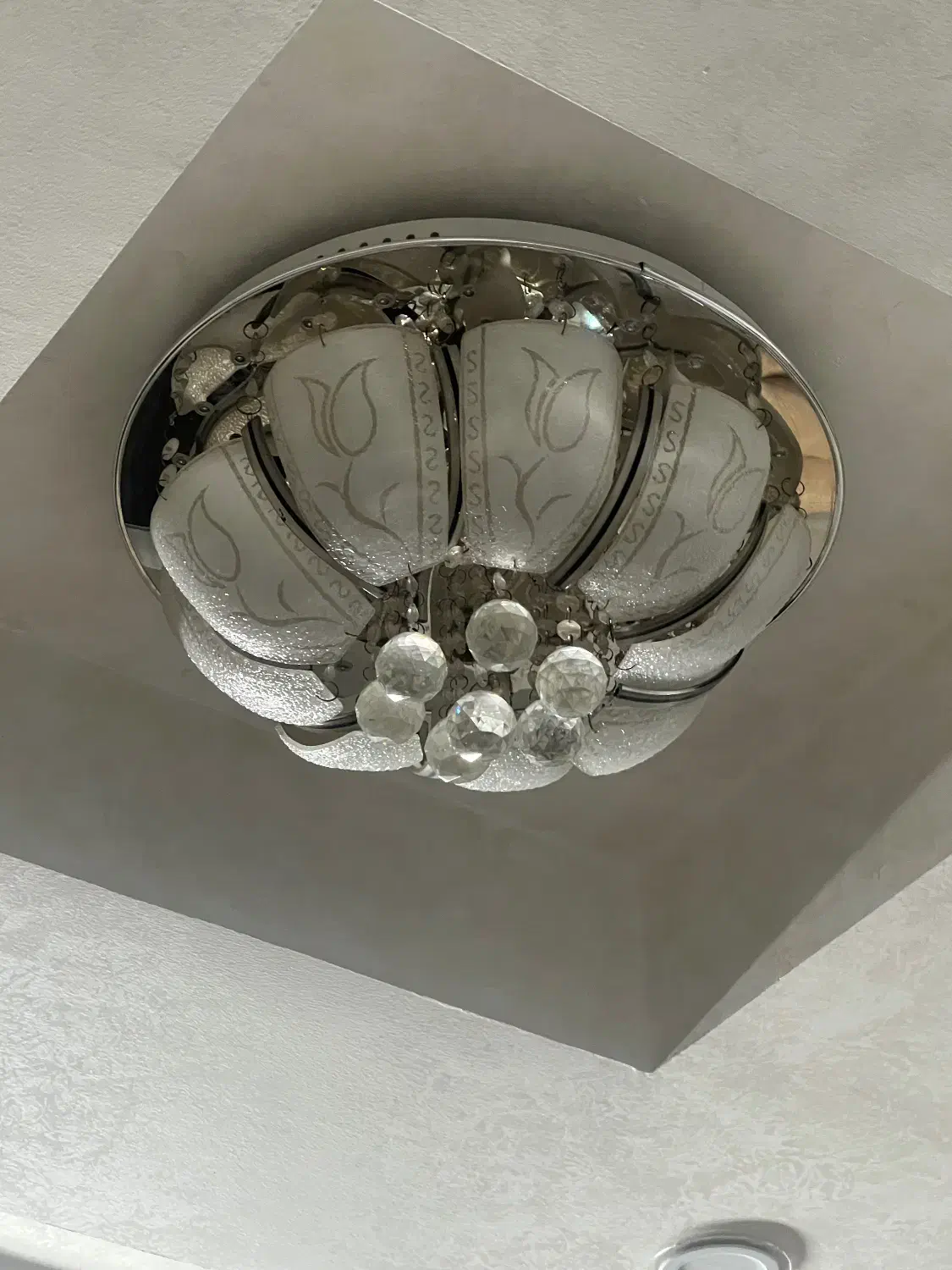 لوستر جفت|لوستر و چراغ آویز|اصفهان, ارغوانیه|دیوار