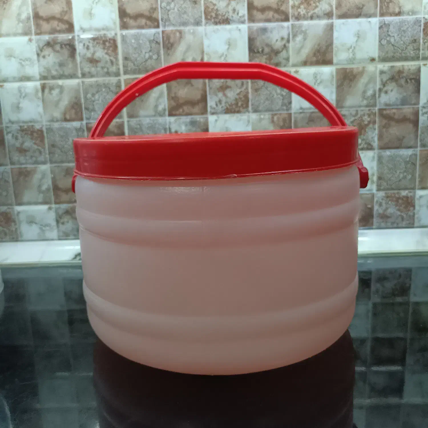 دبه|ظروف نگهدارنده، پلاستیکی، یک‌بارمصرف|فردیس, فردیس|دیوار