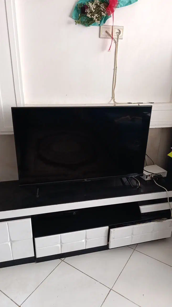 تلویزیون 2ماه کارکرد|تلویزیون و پروژکتور|پاکدشت, پاکدشت (مامازند)|دیوار