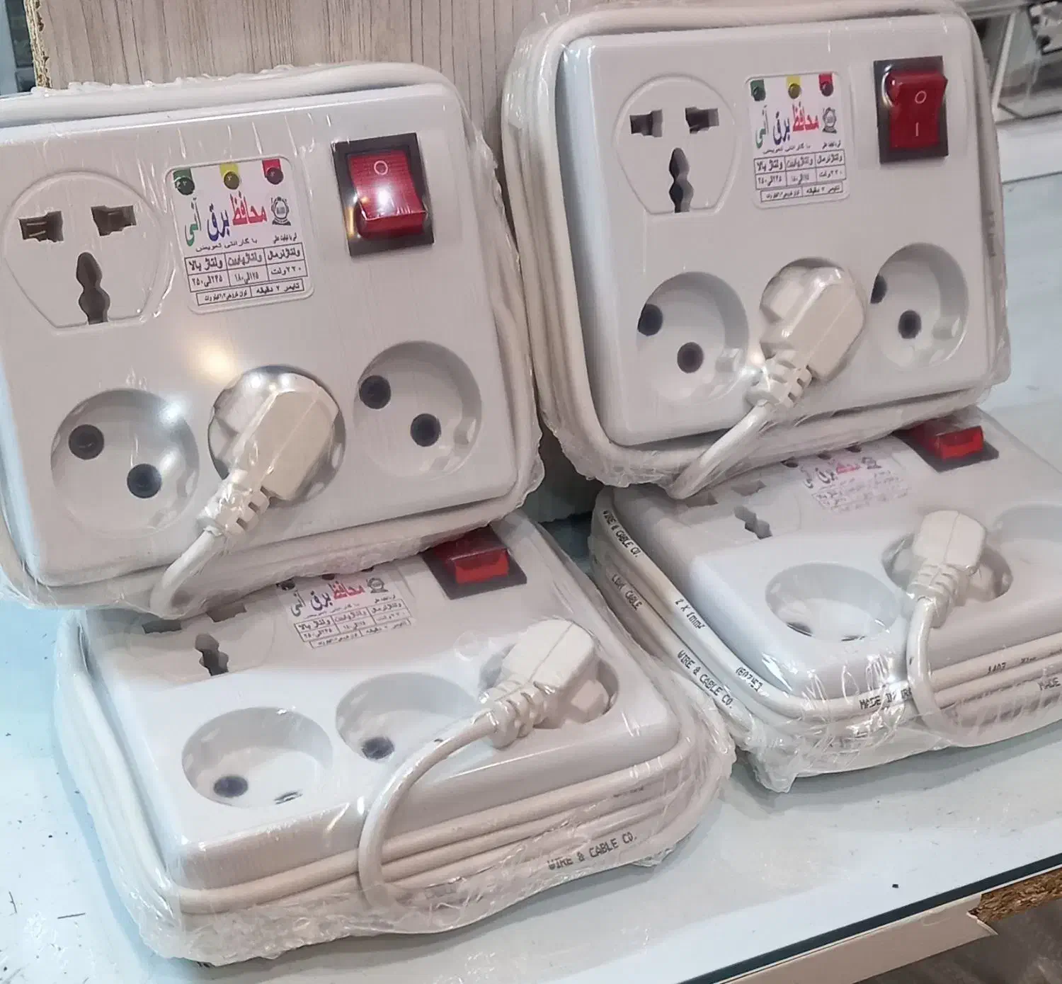 محافظ برق|ابزارآلات|هشتگرد, شهرک بعثت|دیوار