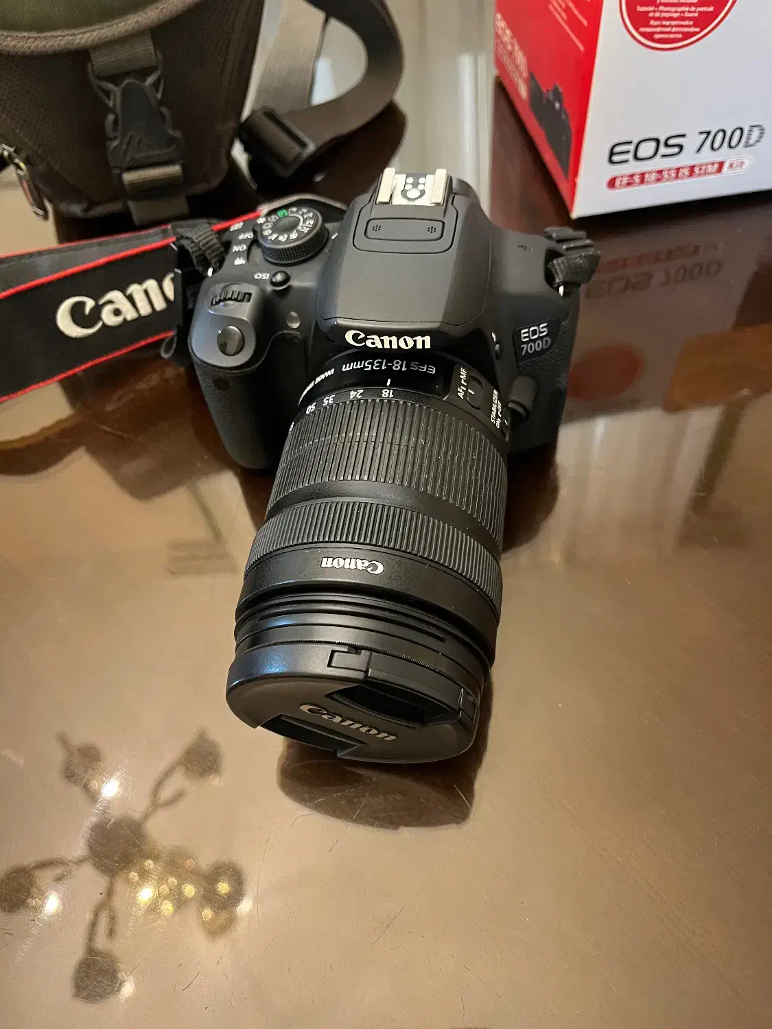 دوربین عکاسی حرفه ای canon۷۰۰D با لنز ۱۳۵-۱۸|دوربین عکاسی و فیلم‌برداری|تهران, گیشا|دیوار