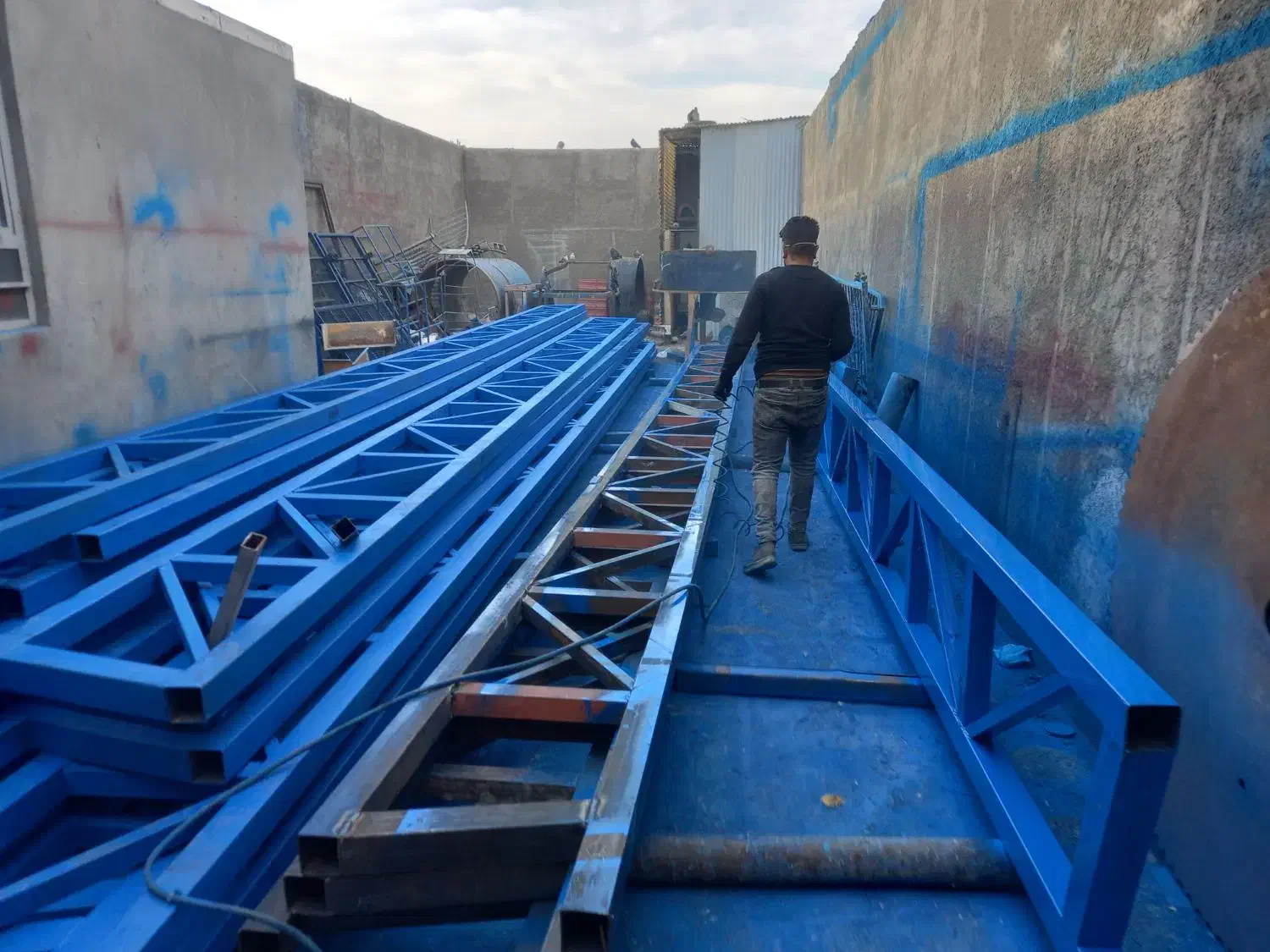 ساخت سوله خرپا بدنه و پوشش سوله|خدمات پیشه و مهارت|نجف‌آباد, شهرک صنعتی نجف آباد|دیوار