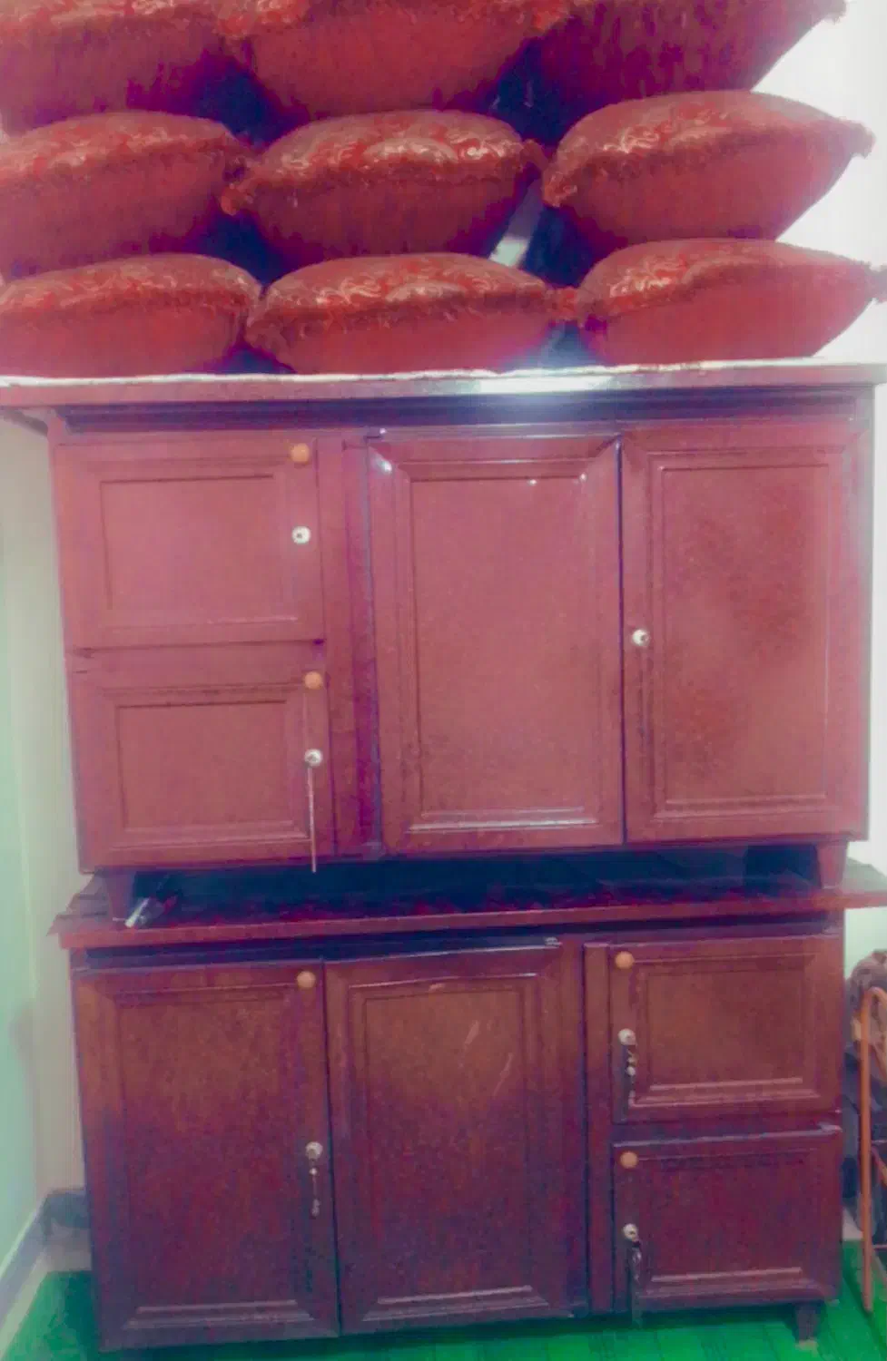 زیر رختخوابی|جاکفشی، کمد، دراور|نورآباد ممسنی, |دیوار