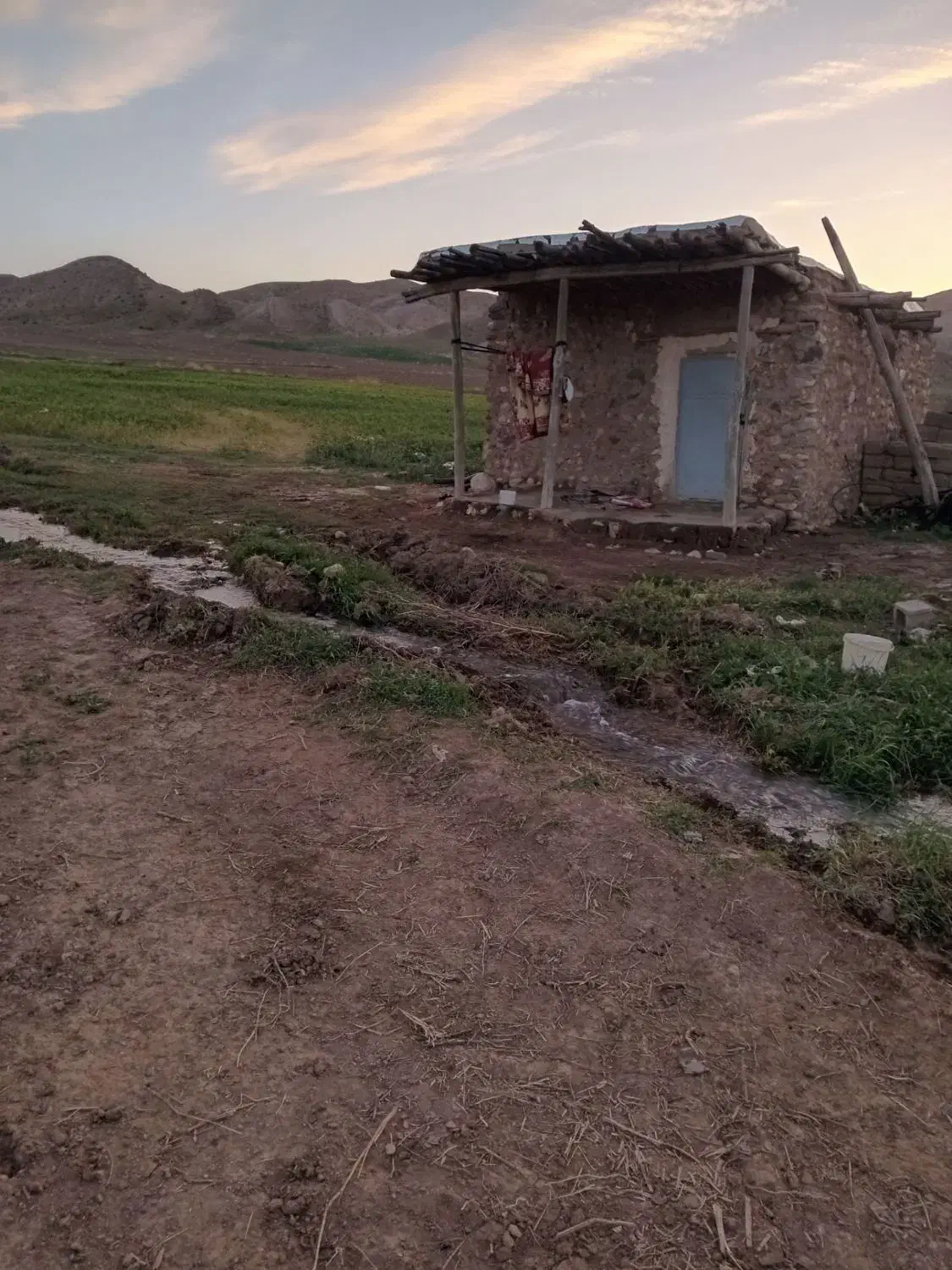 ۲هکتارزمین کشاورزی در روستای مهرآباد|اجارهٔ دفتر صنعتی، کشاورزی، تجاری|زنجانرود, |دیوار