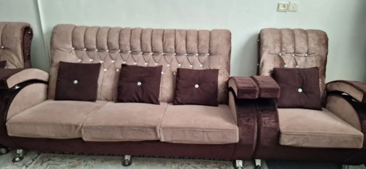 مبل راحتی هفت نفره|مبلمان خانگی و میز عسلی|رباطکریم, نصیرشهر|دیوار