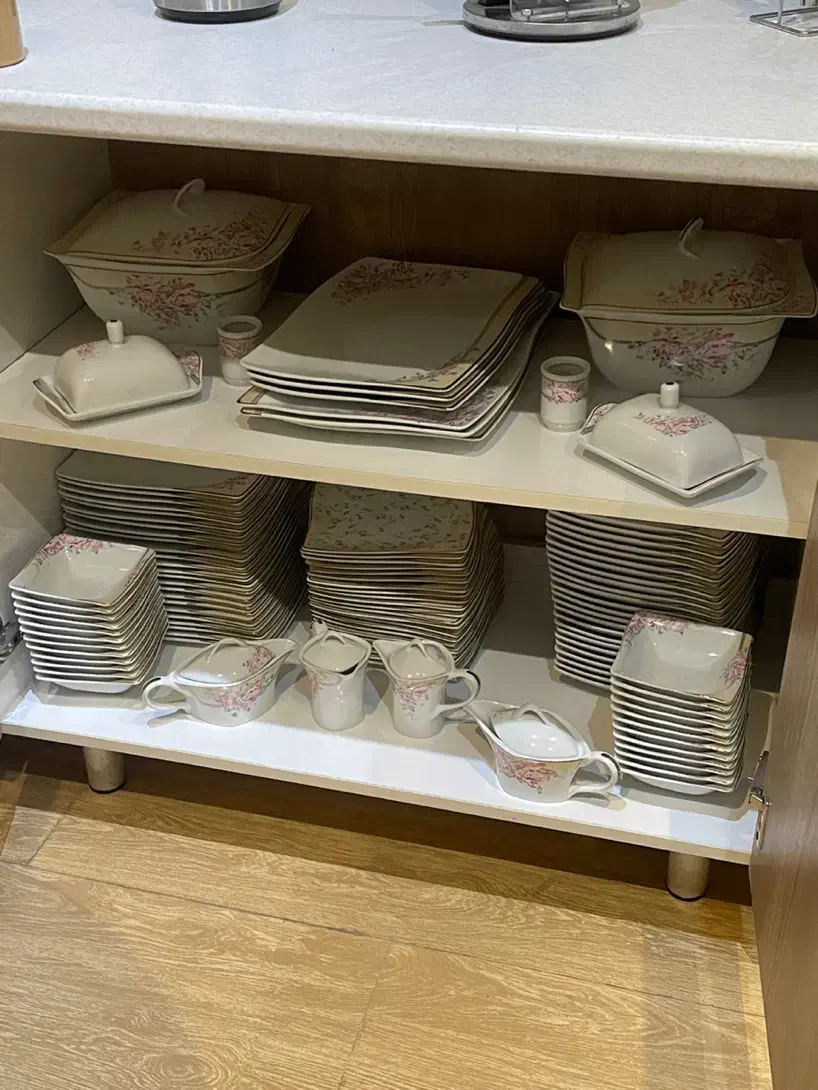 سرویس ۲۴ نفره تقدیس|ظروف سرو و پذیرایی|کرج, گوهردشت|دیوار