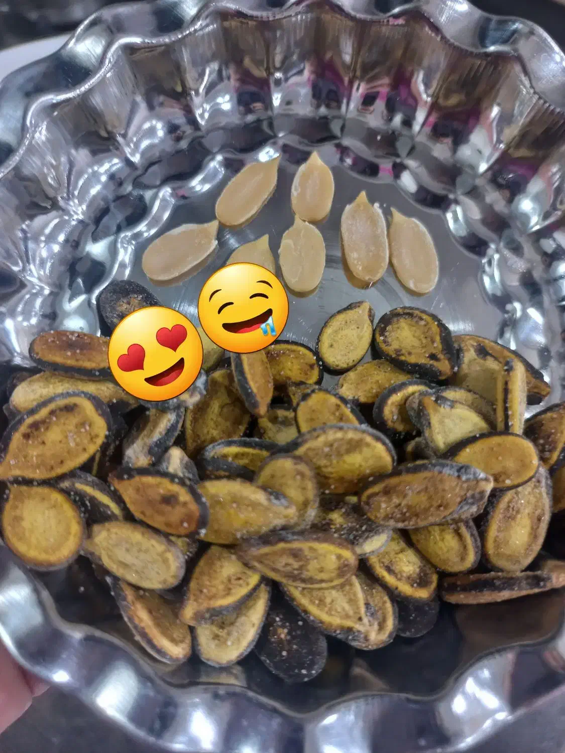 تخمه هندوانه دِیم|خوردنی و آشامیدنی|ری, سرتخت|دیوار