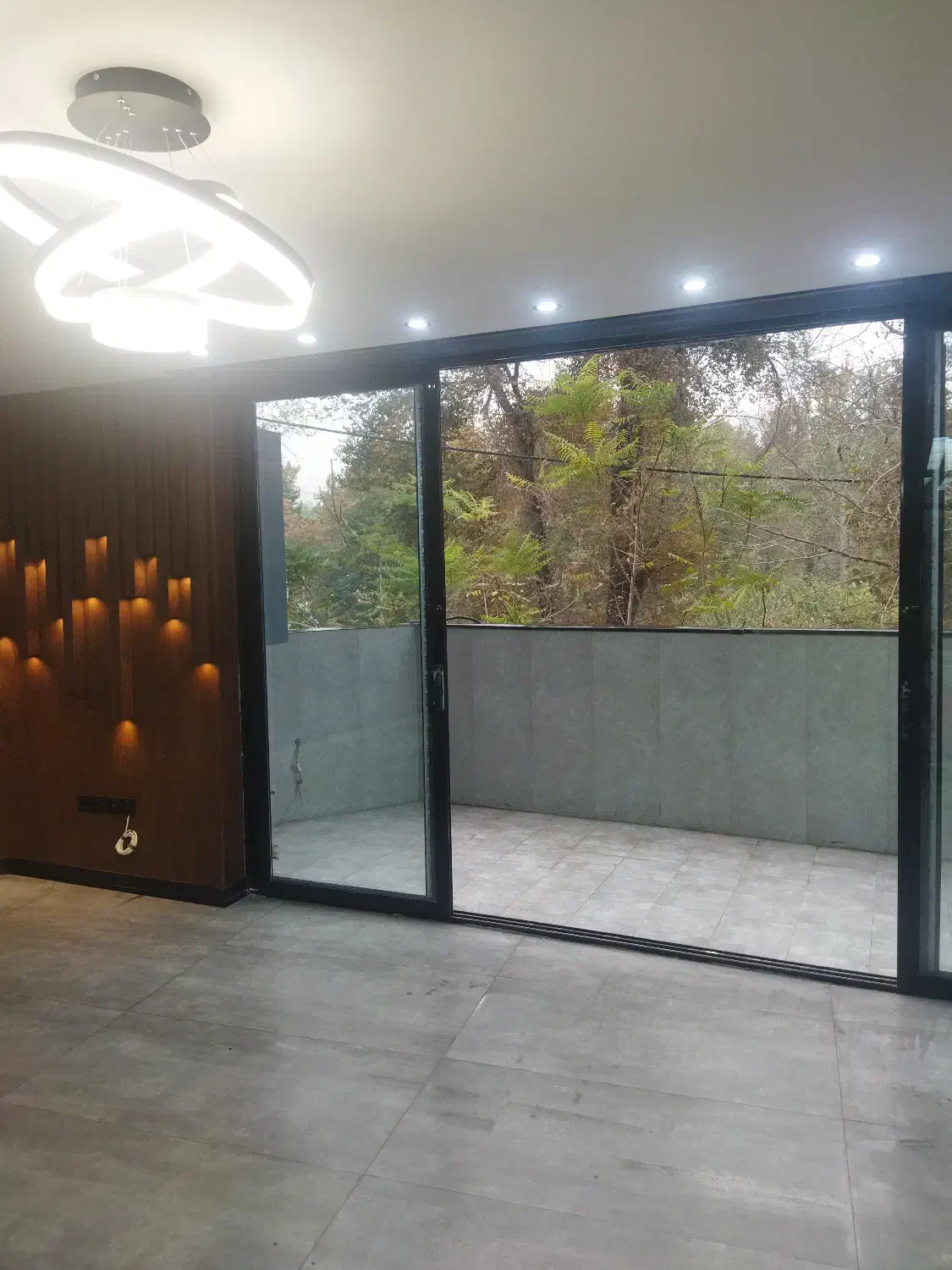 آپارتمان سه خوابه معاوضه با آپارتمان یاملک ارزانتر|فروش آپارتمان|اصفهان, بوستان ناژوان|دیوار