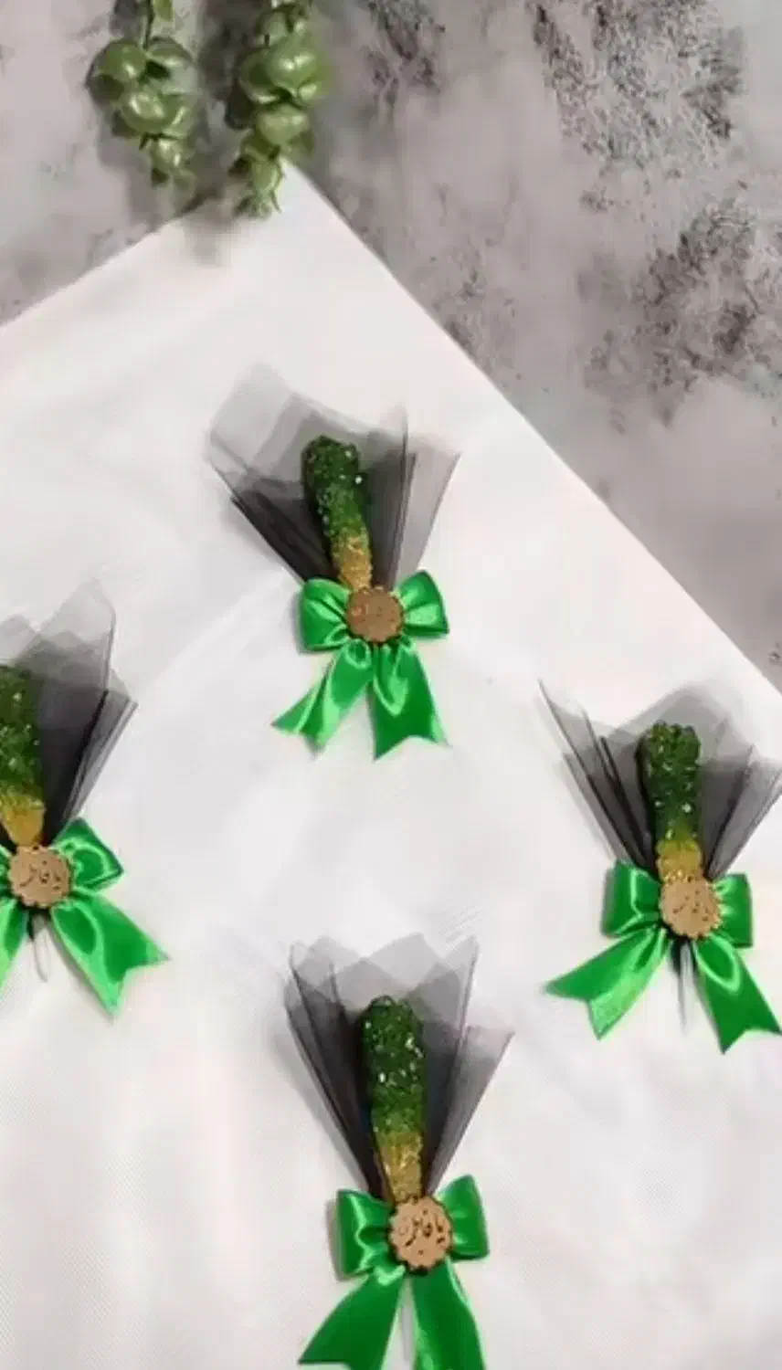 انواع‌گیفت مجلسی وعزاانواع گل روبانی باکس|زیورآلات و اکسسوری|خوی, |دیوار