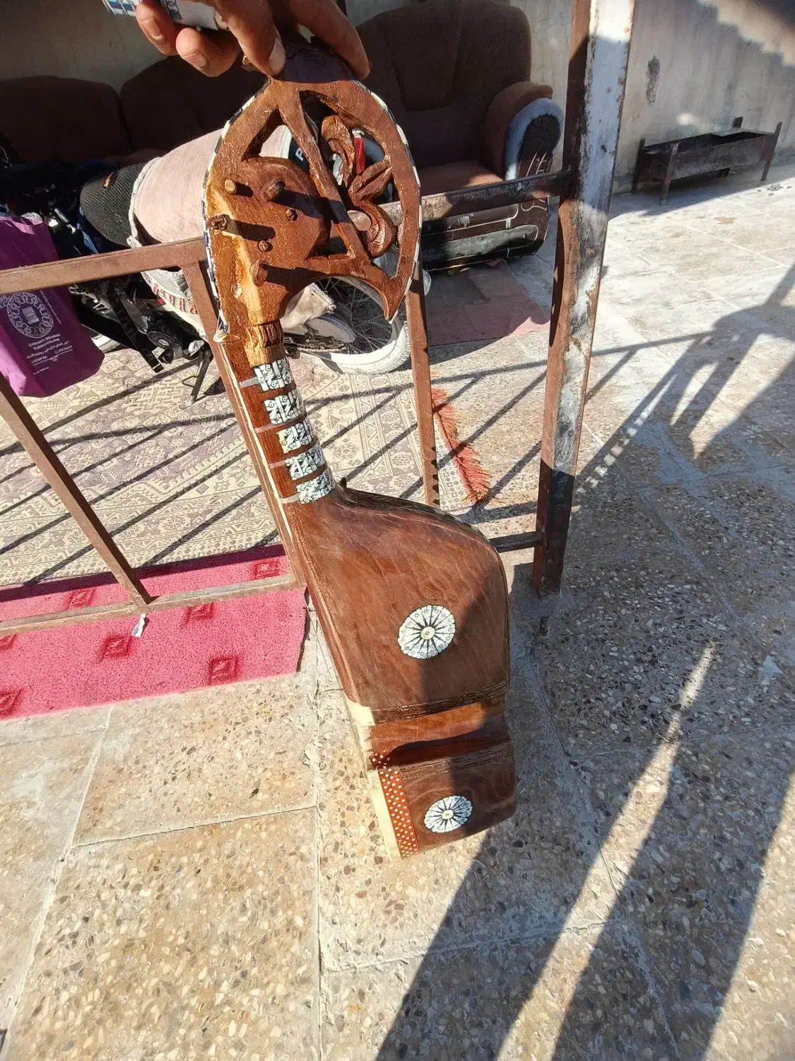 ساز رباب درجه یک درحد نو|سازهای سنتی|برازجان, |دیوار