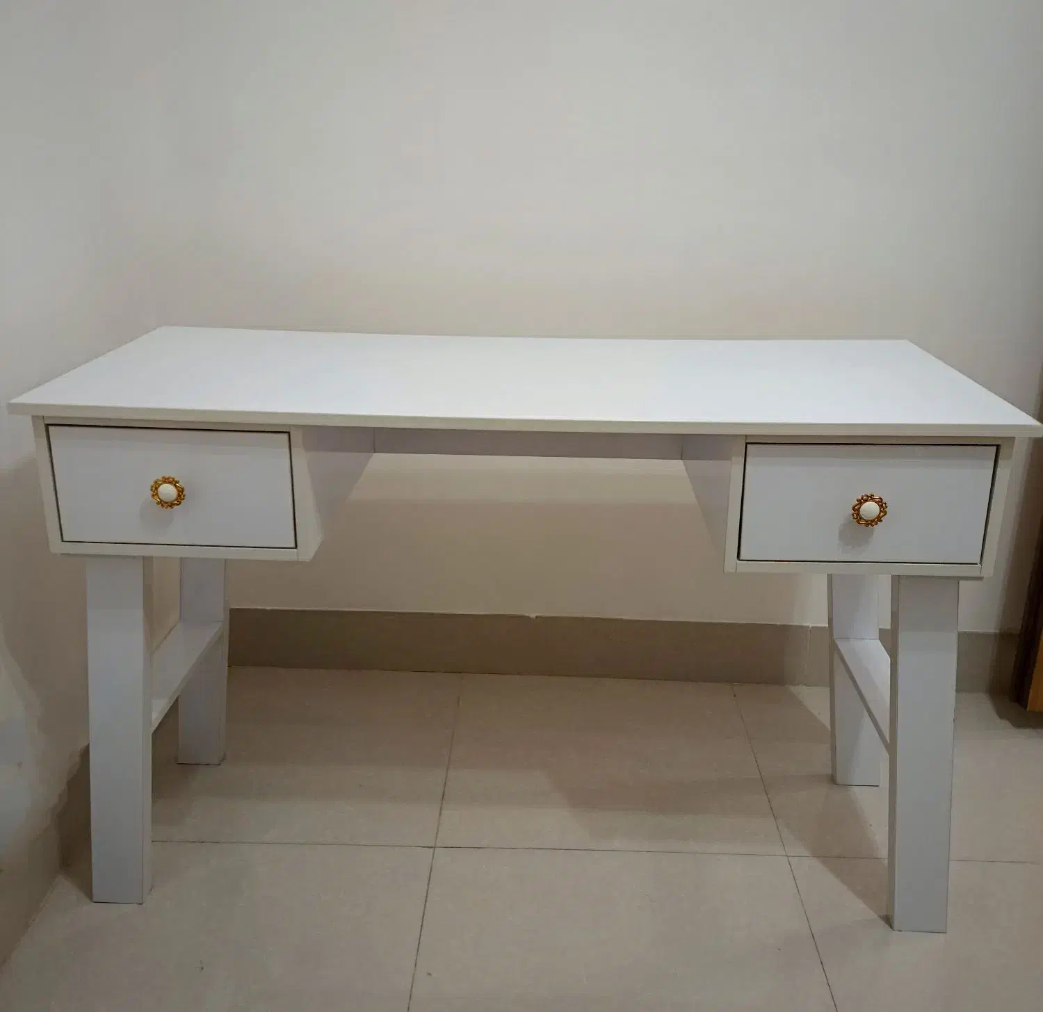 میز تحریر|میز تحریر و کامپیوتر|مشگین شهر, |دیوار