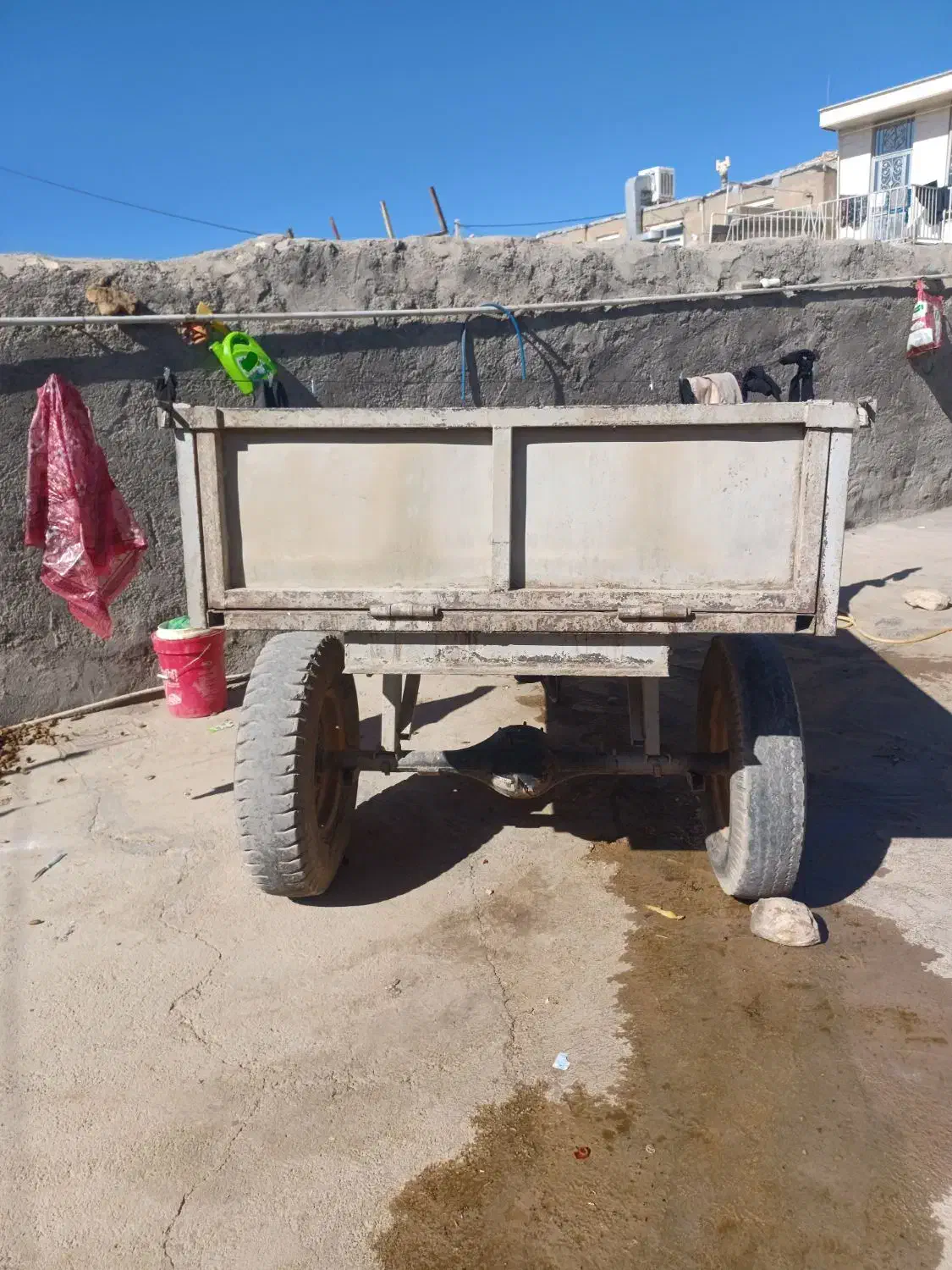 تریلی|خودرو سنگین|حمیل, |دیوار