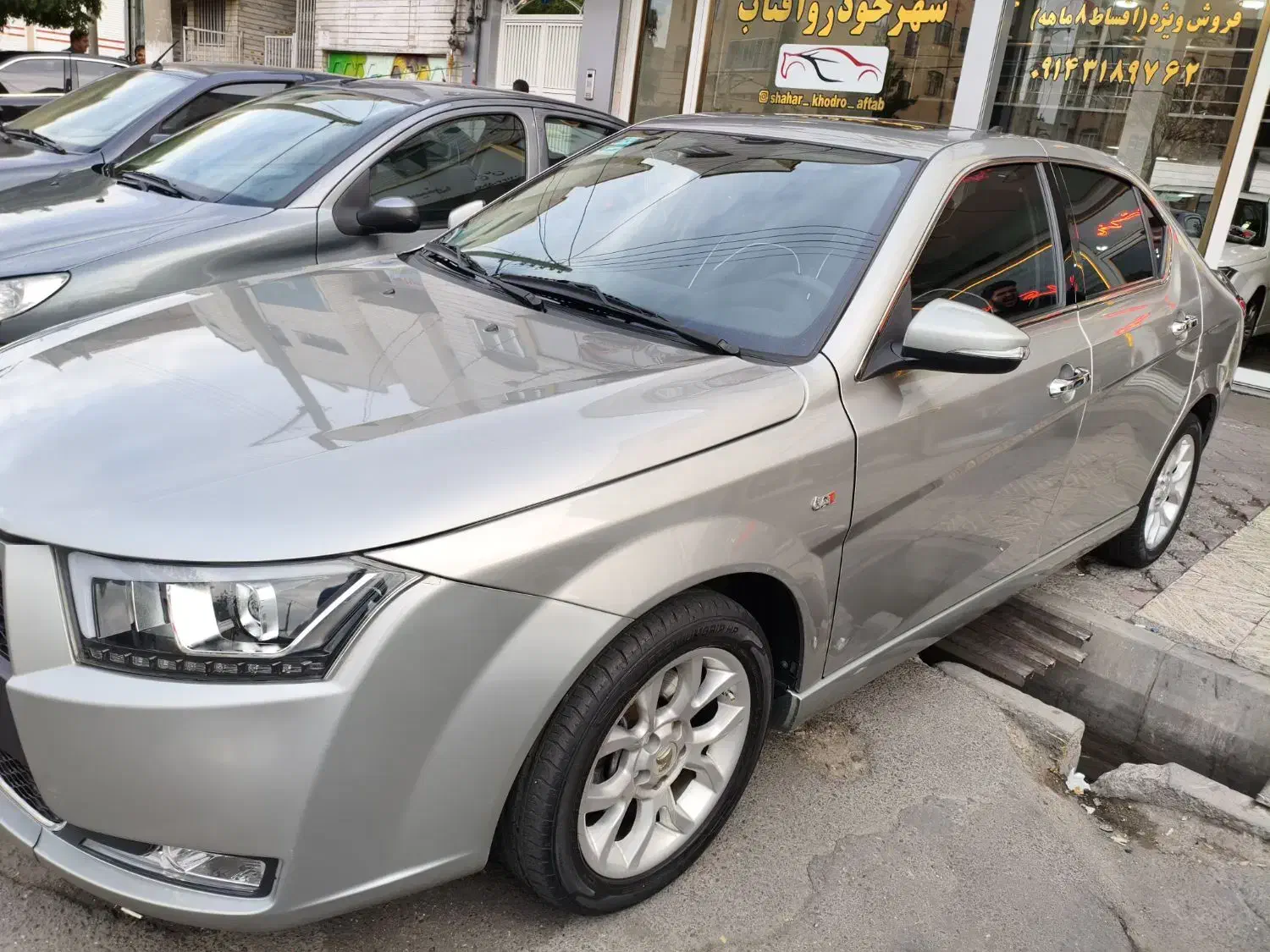 دنا پلاس توربو اتوماتیک(تیتانیوم)|خودرو سواری و وانت|تبریز, |دیوار