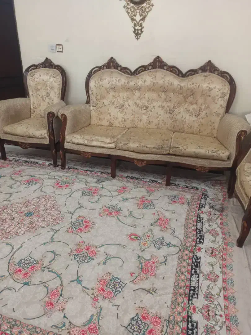 مبل ۹ نفره|مبلمان خانگی و میز عسلی|قرچک, میرزائی جنوبی|دیوار