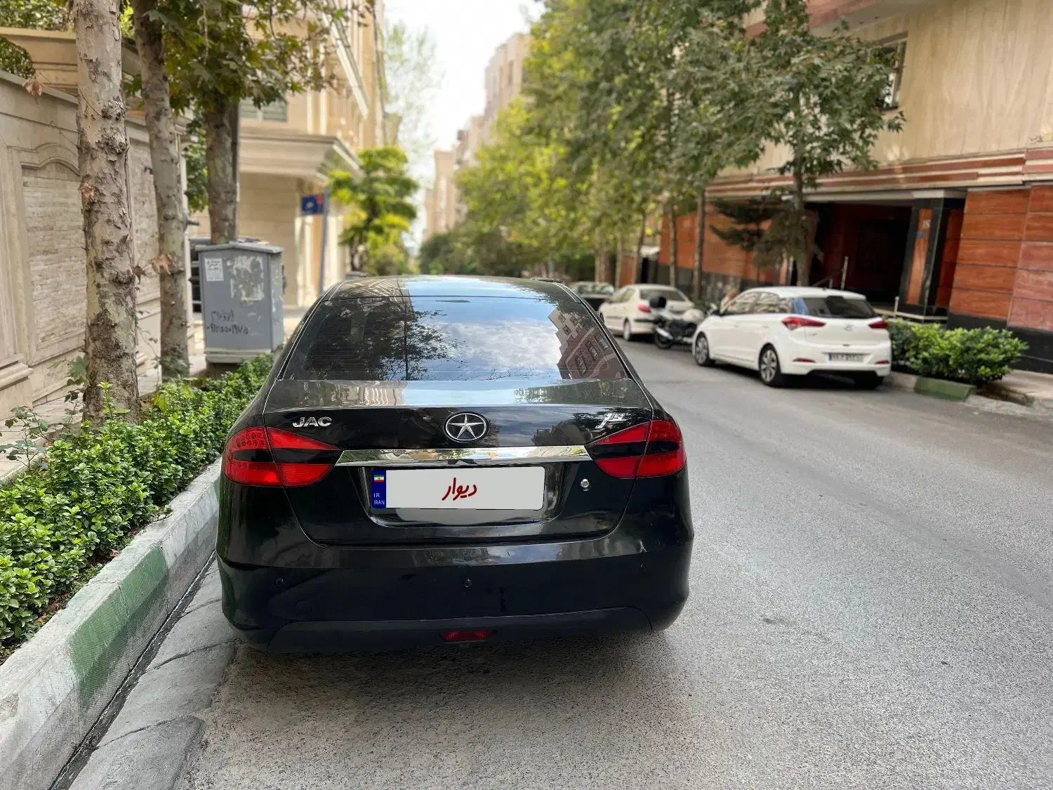 جک J5 JACJ5 مشکی کم کارکرد خانگی|خودرو سواری و وانت|قزوین, |دیوار