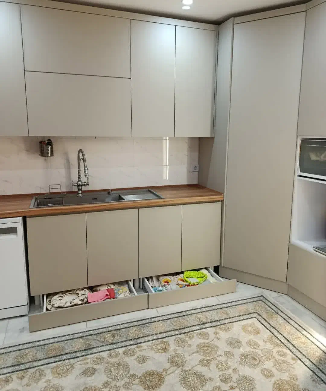 کابینت و کمد دیواری درجه یک|مصالح و تجهیزات ساختمان|بجنورد, |دیوار