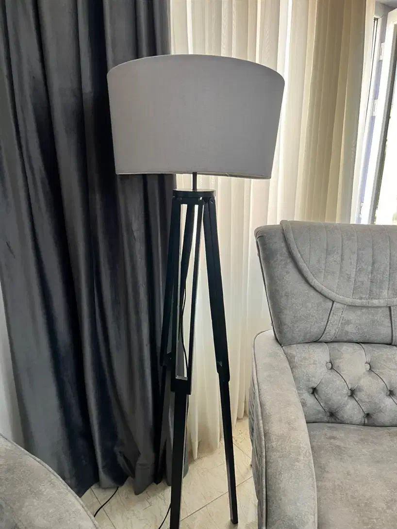 آباژور ایستاده چوبی|چراغ خواب و آباژور|آمل, |دیوار