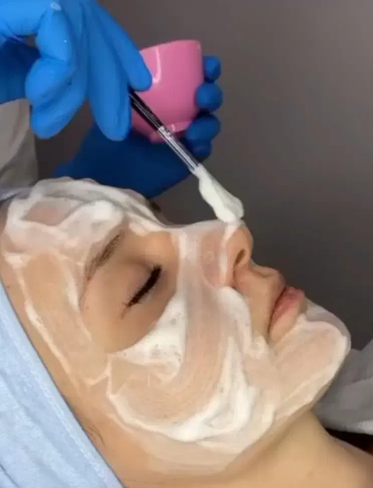 فیشال مدل|خدمات آرایشگری و زیبایی|اصفهان, سرچشمه|دیوار