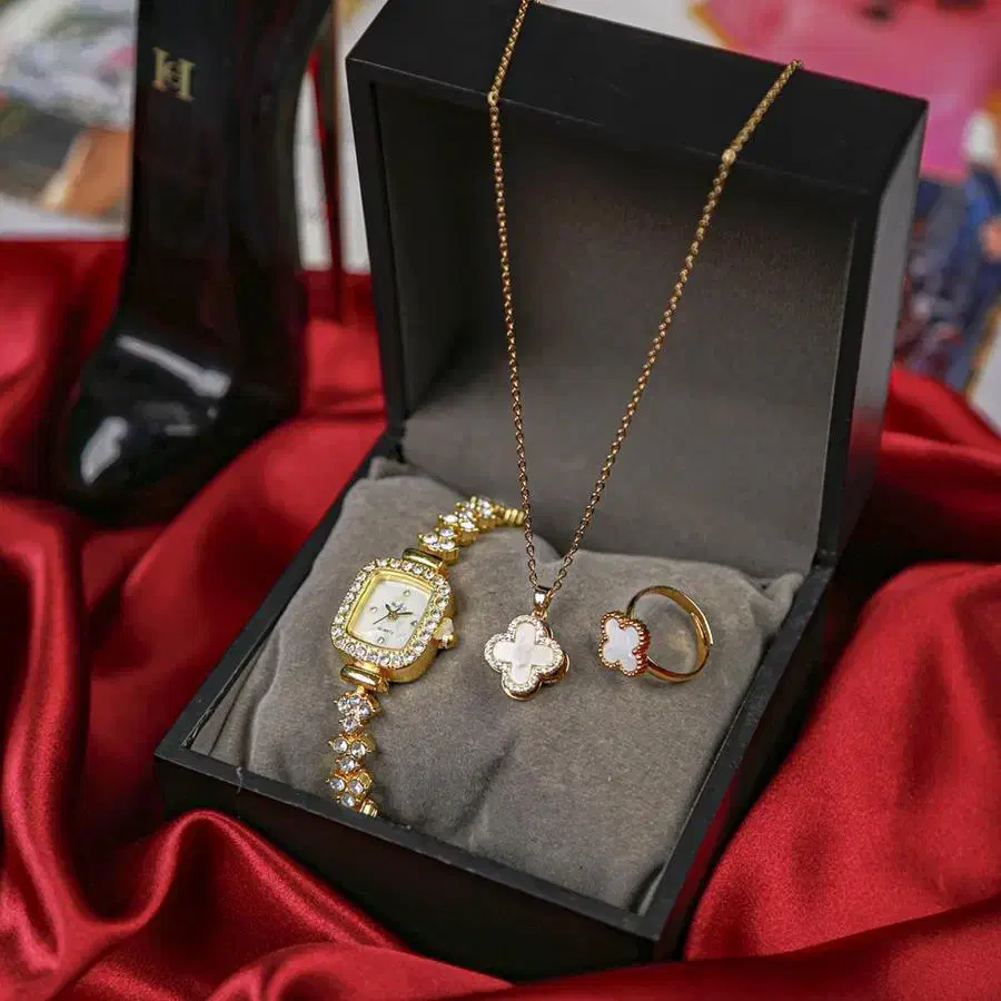 ست ساعت گردنبند و انگشتر زنانه|بدلیجات|تهران, فرودگاه مهرآباد|دیوار