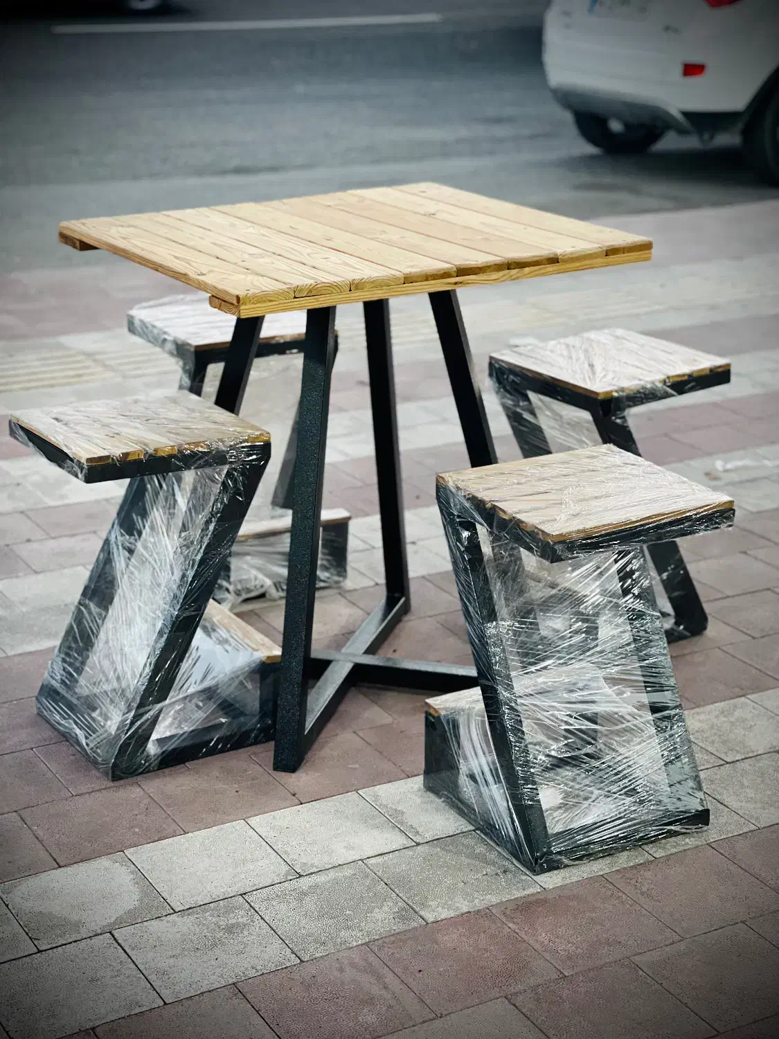 آینه|آینه|لاهیجان, گلستان|دیوار