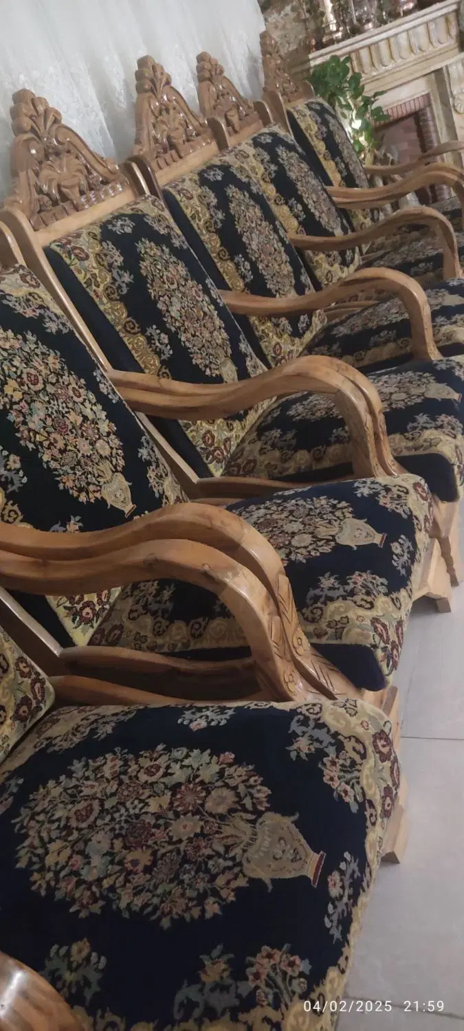 مبل قالی|مبلمان خانگی و میز عسلی|سیرجان, |دیوار
