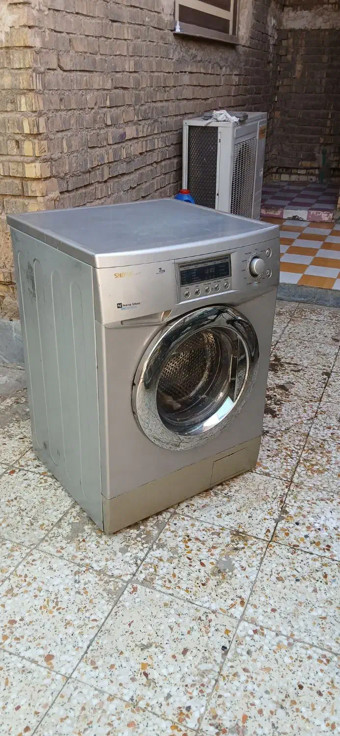 ماشین لباس شویی اسنوا|ماشین لباسشویی و خشک‌کن لباس|سوسنگرد, |دیوار