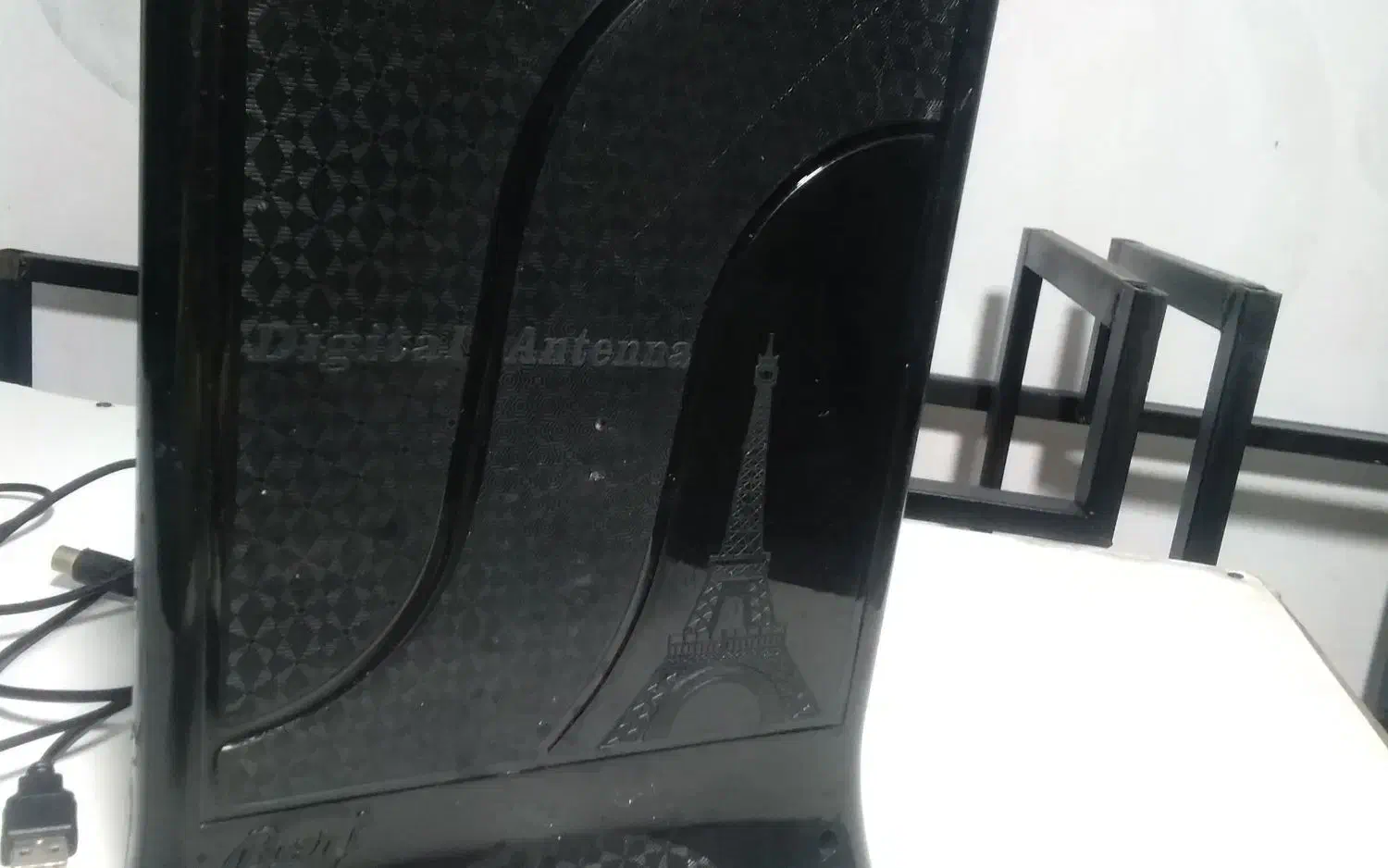 آنتن رومیزی|صوتی و تصویری|رشت, کوی غلام نیا|دیوار