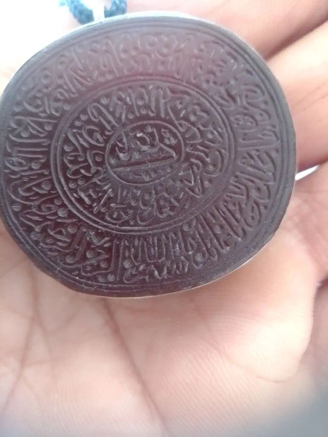 گردن بندعقیق وتعدادی نگین شجر|جواهرات|بم, |دیوار